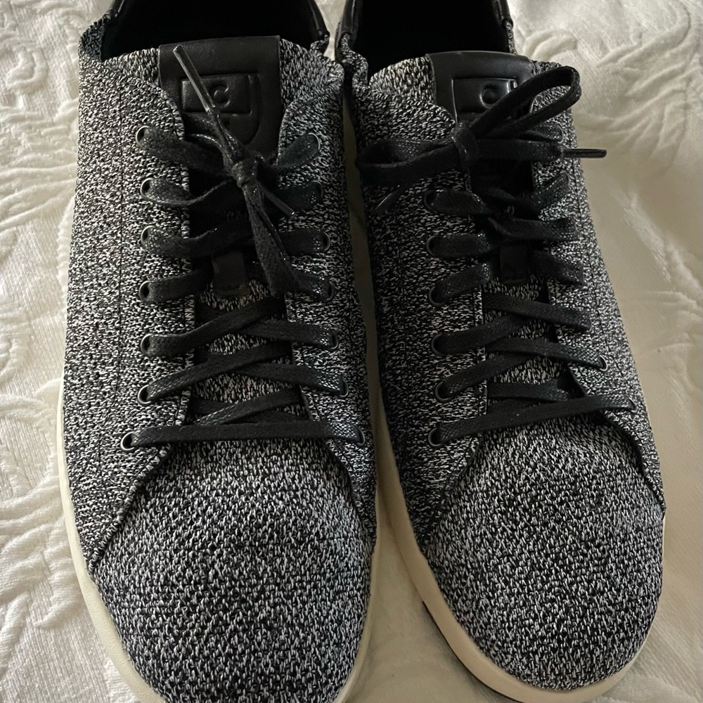 Cole Haan Grandpro Tennis Sneakers Navy Blue White Knit 12M
